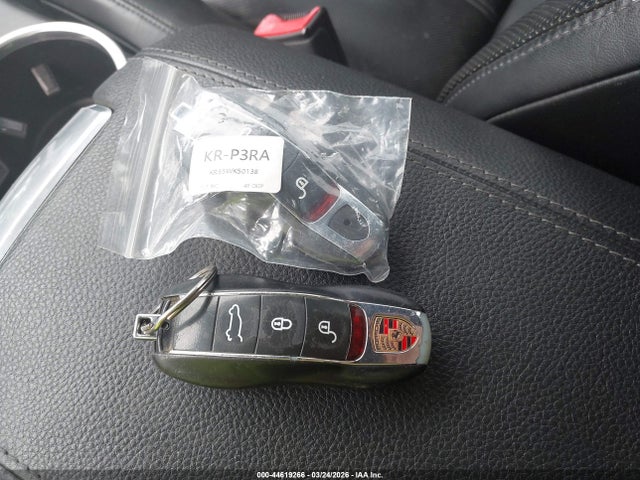 2011 PORSCHE CAYENNE WP1AB2A26BLA51447 Photo 10