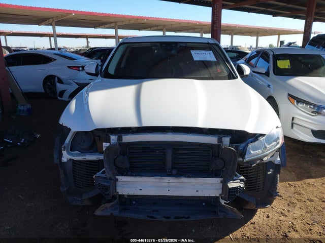 SADCJ2BV6HA065606 Jaguar F-pace 35t Premium