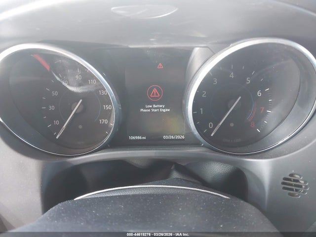 SADCJ2BV6HA065606 Jaguar F-pace 35t Premium