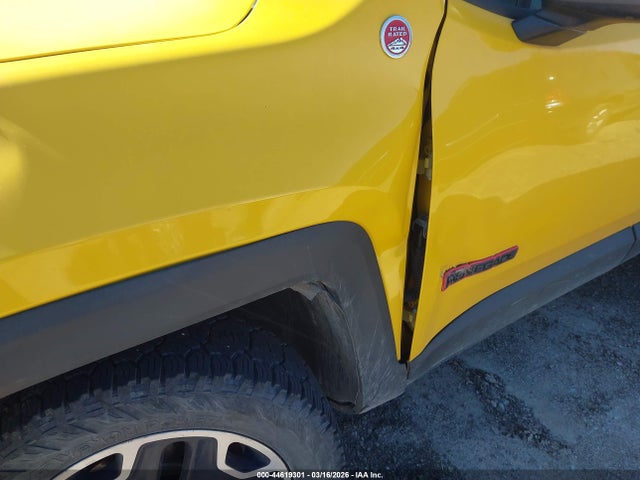 2016 Jeep Renegade Trailhawk მანქანა იყიდება აუქციონზე, vin: ZACCJBCT0GPC66229, აუქციონის ნომერი: 44619301