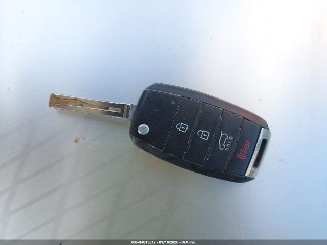 5XYKT4A66EG434533 KIA SORENTO LX