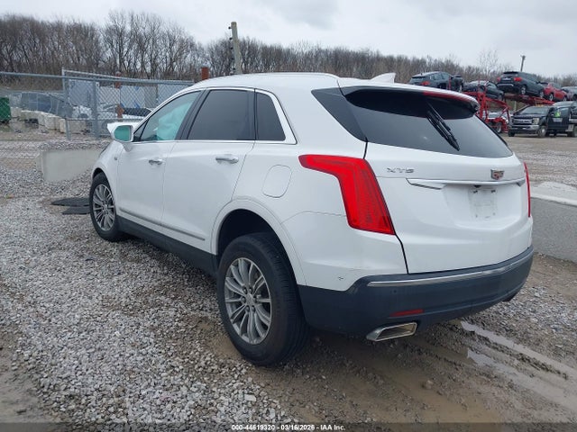2017 CADILLAC XT5 1GYKNBRS3HZ205503 Photo 2