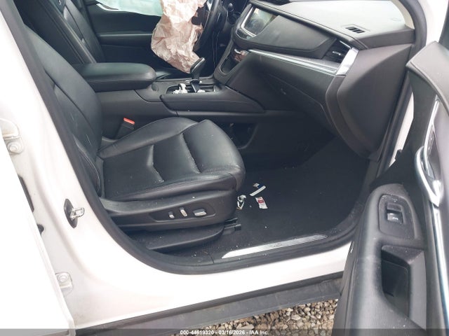 2017 CADILLAC XT5 1GYKNBRS3HZ205503 Photo 4