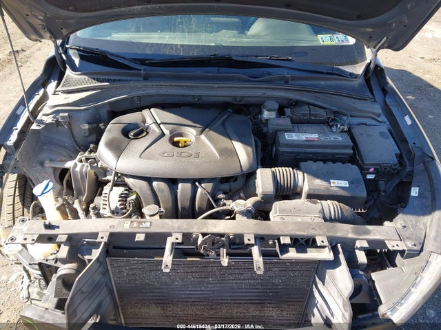 KMHH35LE8JU034627 Hyundai ELANTRA GT