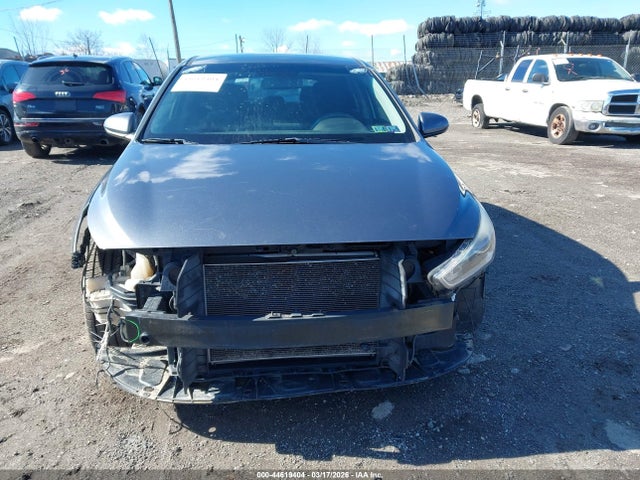 KMHH35LE8JU034627 Hyundai ELANTRA GT