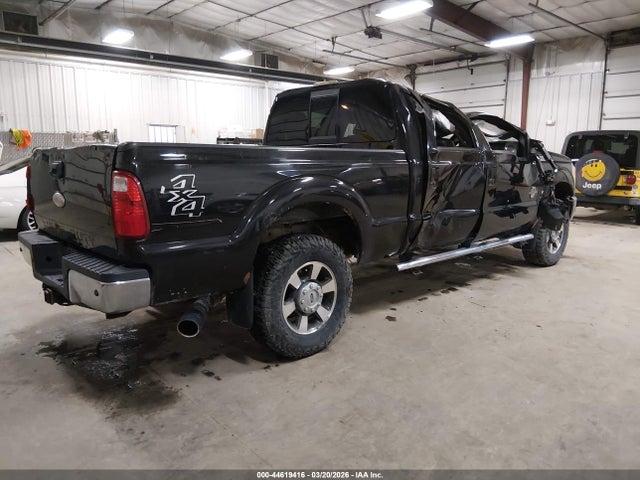 2011 FORD F-250 1FT7W2BT6BEC51787 Photo 3