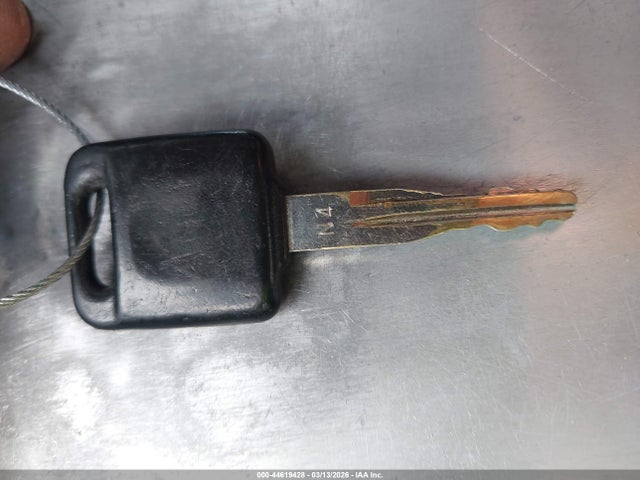 3N1CN7AP5FL824996 Nissan Versa 1.6 S