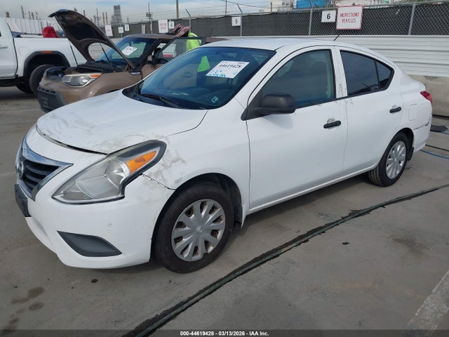 3N1CN7AP5FL824996 Nissan Versa 1.6 S