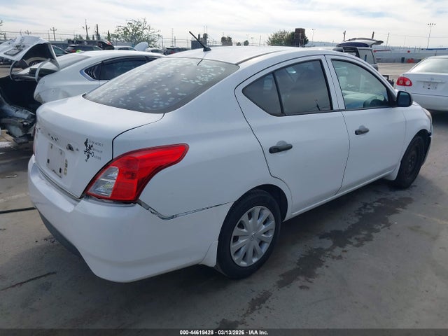 3N1CN7AP5FL824996 Nissan Versa 1.6 S