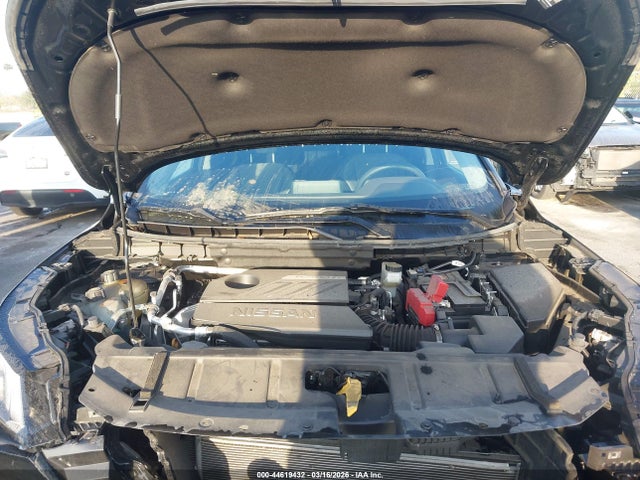 JN8BT3BA4PW419214 Nissan Rogue Sv Fwd