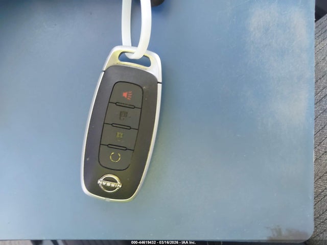 JN8BT3BA4PW419214 Nissan Rogue Sv Fwd