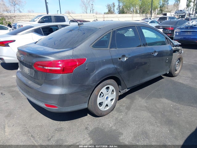 1FADP3E29HL343639 Ford FOCUS S