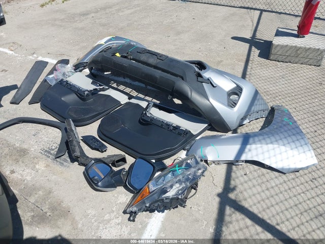 Toyota Rav4 Xle 2019 JTMW1RFVXKD508020 Image 12