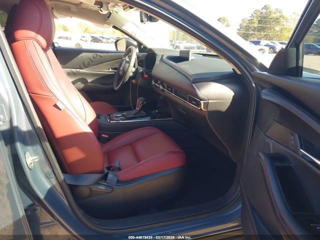 44619435 :رقم المزاد ، 3MVDMBCM4RM643279 vin ، 2024 Mazda Cx-30 2.5 S Carbon Edition مزاد بيع