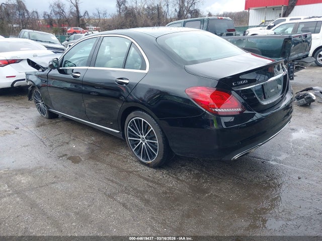 2019 MERCEDES-BENZ C 300 WDDWF8EB4KR518036 Photo 2