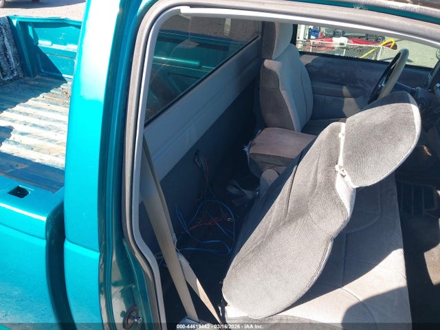 1995 Gmc Sierra C1500 მანქანა იყიდება აუქციონზე, vin: 1GTEC14H4SZ529128, აუქციონის ნომერი: 44619442