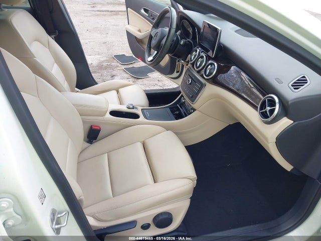 44619465 :رقم المزاد ، WDCTG4EB7GJ202407 vin ، 2016 Mercedes-benz Gla 250 مزاد بيع