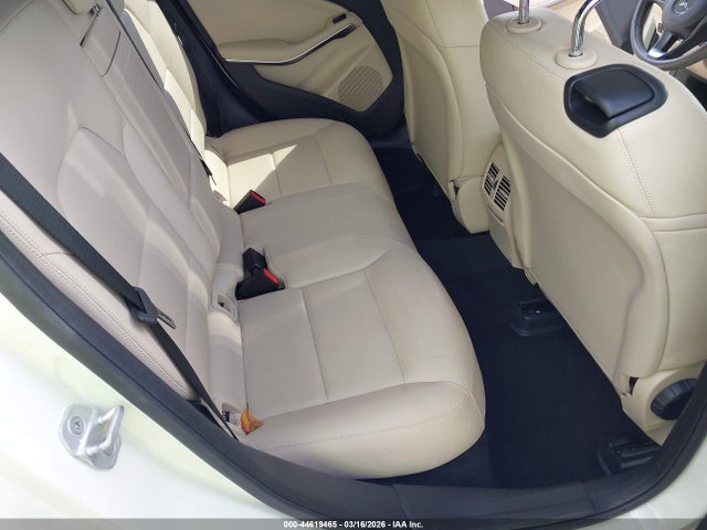 44619465 :رقم المزاد ، WDCTG4EB7GJ202407 vin ، 2016 Mercedes-benz Gla 250 مزاد بيع
