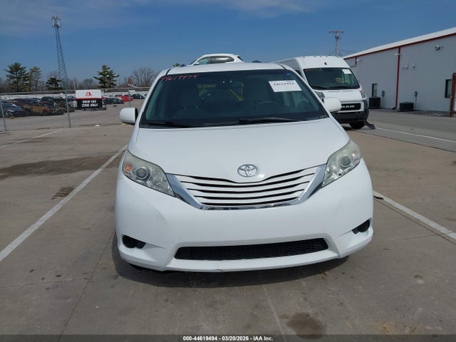 5TDKK3DC9FS545838 Toyota Sienna Le 8 Passenger