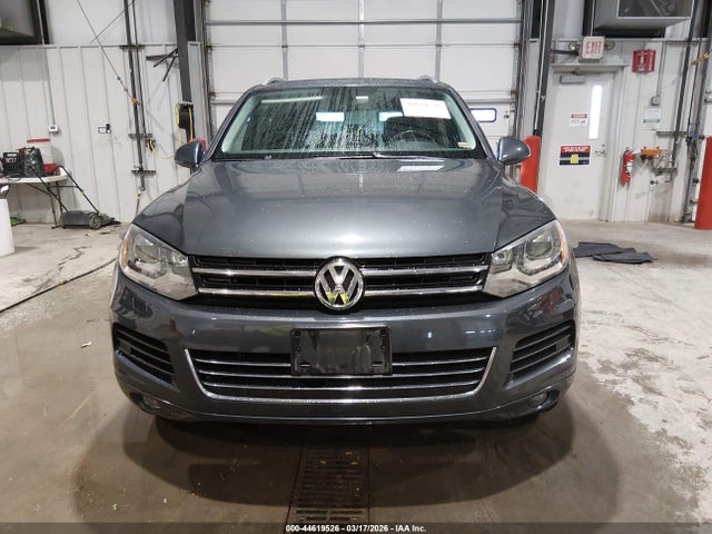 Продажа на аукционе авто 2012 Volkswagen Touareg Tdi Executive/tdi Lux/tdi Sport, vin: WVGFK9BP2CD002554, номер лота: 44619526