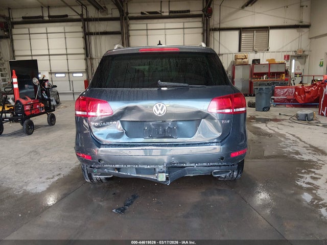 Продажа на аукционе авто 2012 Volkswagen Touareg Tdi Executive/tdi Lux/tdi Sport, vin: WVGFK9BP2CD002554, номер лота: 44619526