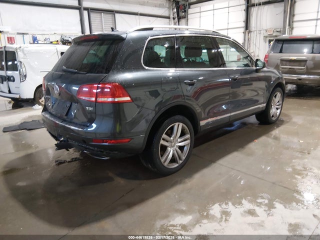 2012 VOLKSWAGEN TOUAREG WVGFK9BP2CD002554 Photo 3
