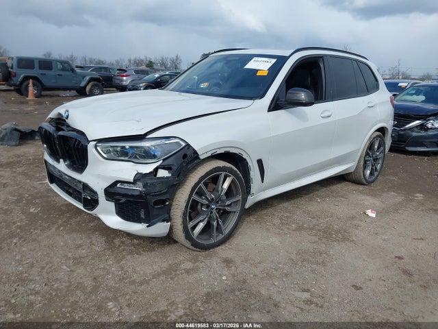 2019 BMW X5 5UXCR6C52KLL04685 Photo 1