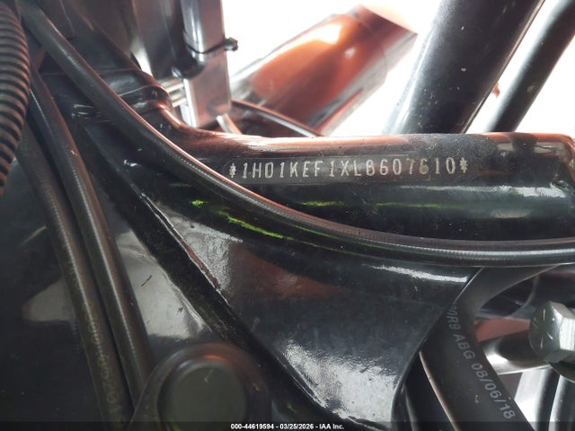 1HD1KEF1XLB607610 Harley-Davidson FLHTK