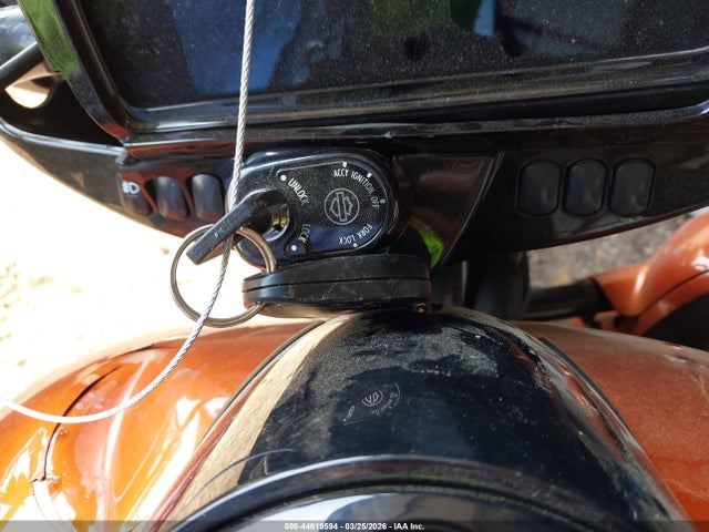 1HD1KEF1XLB607610 Harley-Davidson FLHTK