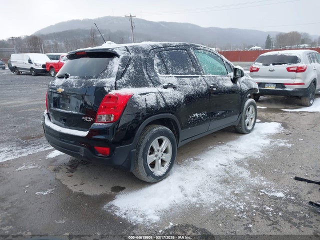 2019 CHEVROLET TRAX 3GNCJNSB5KL312432 Photo 3