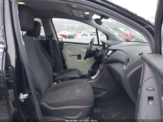 2019 CHEVROLET TRAX 3GNCJNSB5KL312432 Photo 4