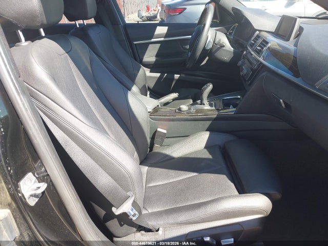 44619621 :رقم المزاد ، WBA8E9G50GNU28672 vin ، 2016 Bmw 328i مزاد بيع