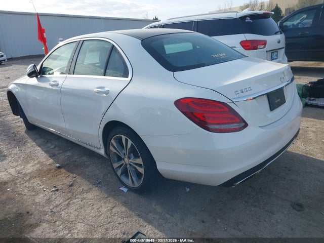 Продажа на аукционе авто 2015 Mercedes-benz C 300 4matic, vin: 55SWF4KB7FU013836, номер лота: 44619649