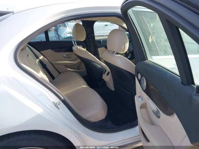 Продажа на аукционе авто 2015 Mercedes-benz C 300 4matic, vin: 55SWF4KB7FU013836, номер лота: 44619649