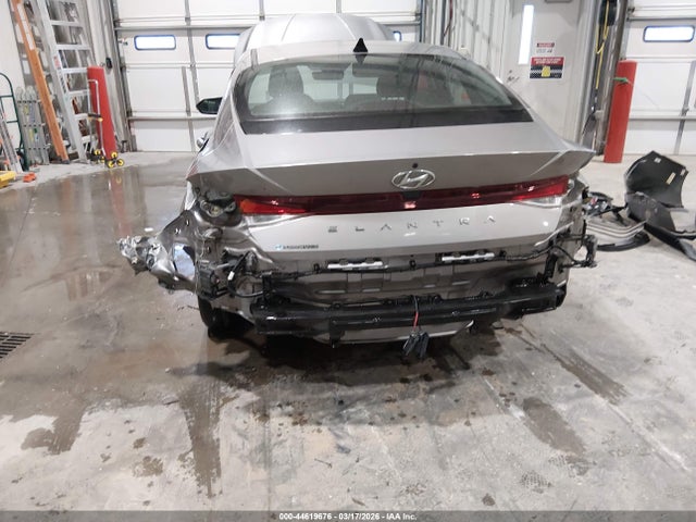 2023 Hyundai Elantra Se მანქანა იყიდება აუქციონზე, vin: KMHLL4AG4PU542367, აუქციონის ნომერი: 44619676
