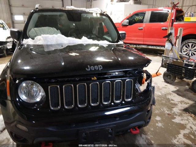 Продажа на аукционе авто 2015 Jeep Renegade Trailhawk, vin: ZACCJBCT9FPB28316, номер лота: 44619712