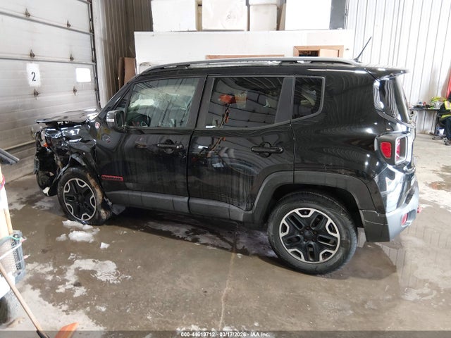 Продажа на аукционе авто 2015 Jeep Renegade Trailhawk, vin: ZACCJBCT9FPB28316, номер лота: 44619712