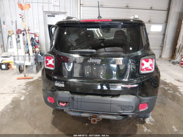 Продажа на аукционе авто 2015 Jeep Renegade Trailhawk, vin: ZACCJBCT9FPB28316, номер лота: 44619712