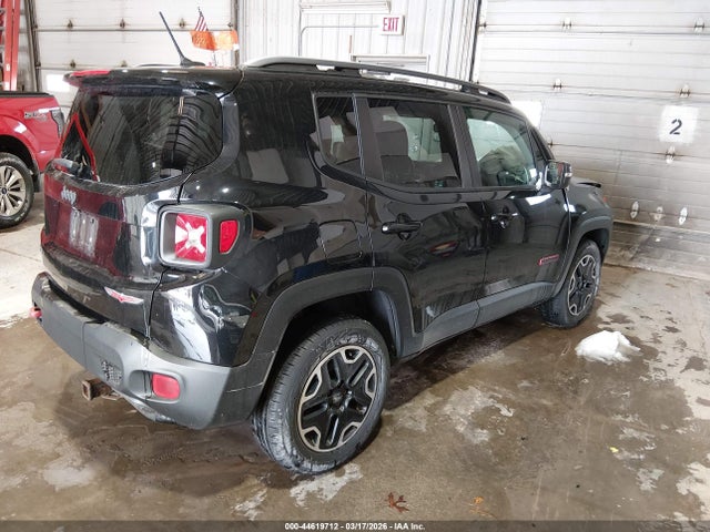 Продажа на аукционе авто 2015 Jeep Renegade Trailhawk, vin: ZACCJBCT9FPB28316, номер лота: 44619712