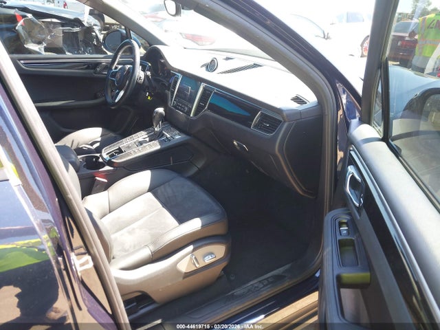 2018 PORSCHE MACAN WP1AA2A52JLB22297 Photo 4
