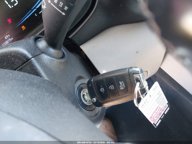 44619724 :رقم المزاد ، KMHRC8A32PU213682 vin ، 2023 Hyundai Venue Sel مزاد بيع