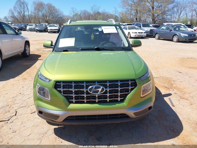 44619724 :رقم المزاد ، KMHRC8A32PU213682 vin ، 2023 Hyundai Venue Sel مزاد بيع