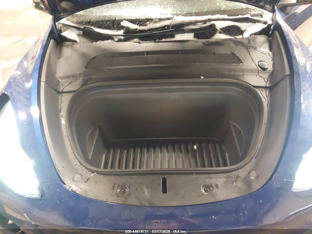 2023 Tesla Model Y Performance Dual Motor All-wheel Drive მანქანა იყიდება აუქციონზე, vin: 7SAYGDEF6PF795895, აუქციონის ნომერი: 44619731