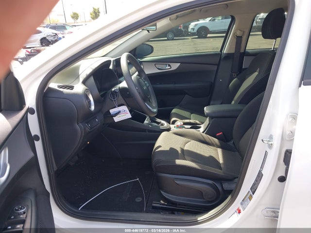 3KPF24AD7RE714998 KIA Forte Lxs