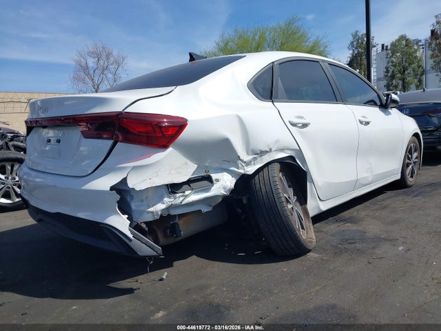 3KPF24AD7RE714998 KIA Forte Lxs