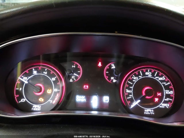 44619776 :رقم المزاد ، 1C3CDFBA3DD311032 vin ، 2013 Dodge Dart Sxt مزاد بيع