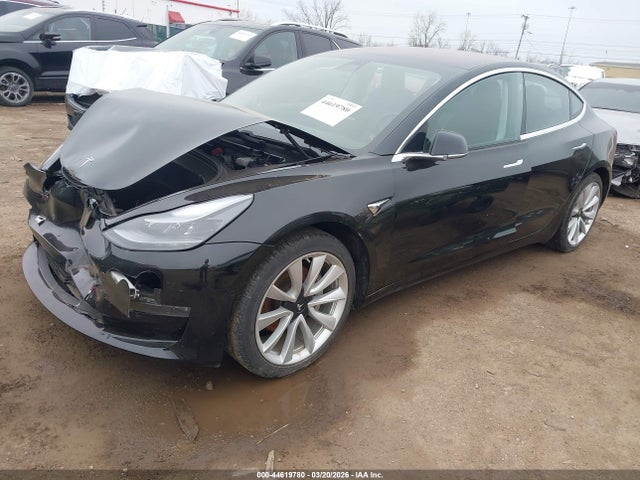 2018 Tesla Model 3 Long Range/mid Range მანქანა იყიდება აუქციონზე, vin: 5YJ3E1EA3JF046396, აუქციონის ნომერი: 44619780