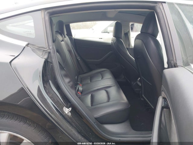 2018 Tesla Model 3 Long Range/mid Range მანქანა იყიდება აუქციონზე, vin: 5YJ3E1EA3JF046396, აუქციონის ნომერი: 44619780