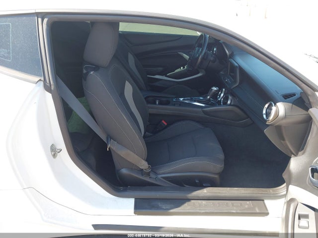 2019 CHEVROLET CAMARO 1G1FB1RS5K0106499 Photo 4