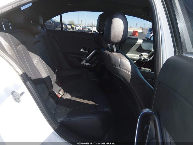 44619838 :رقم المزاد ، WDD3G4EB4KW014256 vin ، 2019 Mercedes-benz A 220 مزاد بيع
